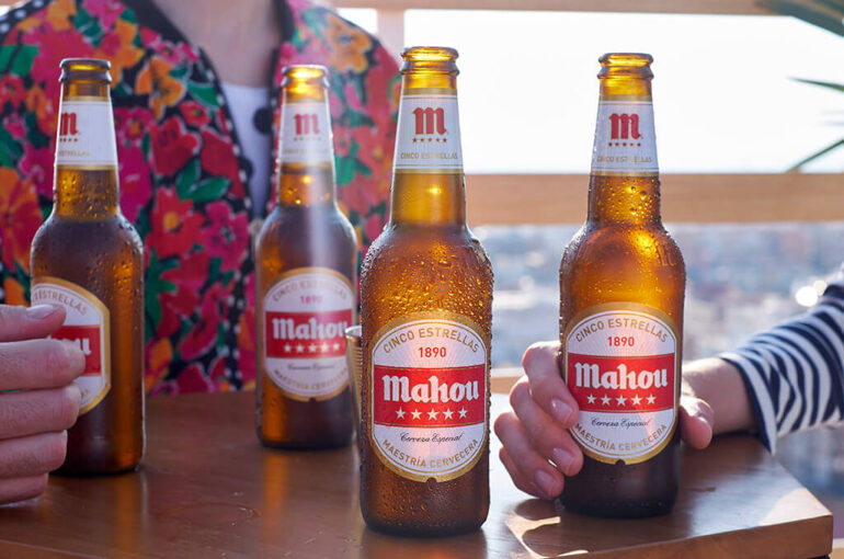 Cerveza Mahou: Tradición y Sabor en Cada Sorbo, de la Mano de Distribuciones Todobar