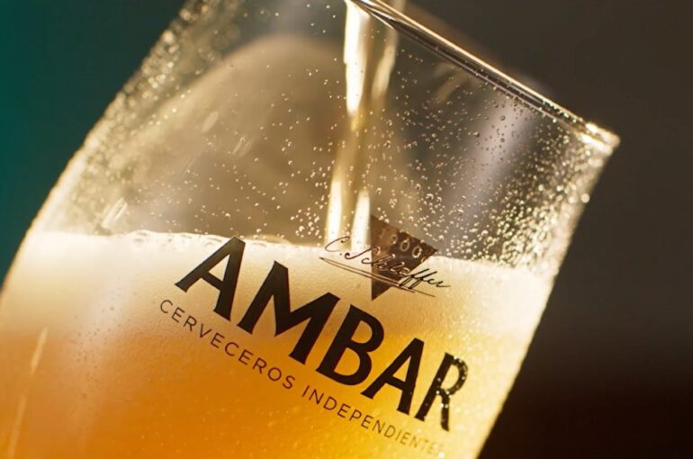 Celebrando la Excelencia: Los Beneficios de Disfrutar Cerveza Ambar